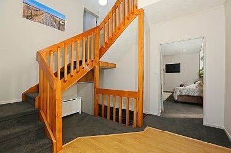 Photo of property in 48 Vintage Drive, Henderson, Auckland, 0612