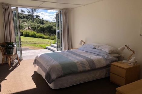 Photo of property in 62 Bethells Road, Waitakere, Henderson, 0782