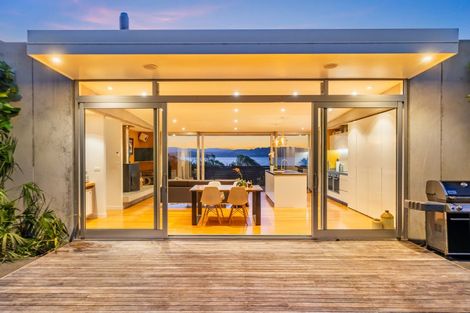 Photo of property in 505 Muritai Road, Eastbourne, Lower Hutt, 5013