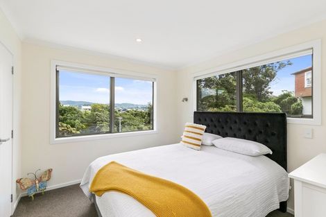 Photo of property in 21 Sidlaw Street, Strathmore Park, Wellington, 6022