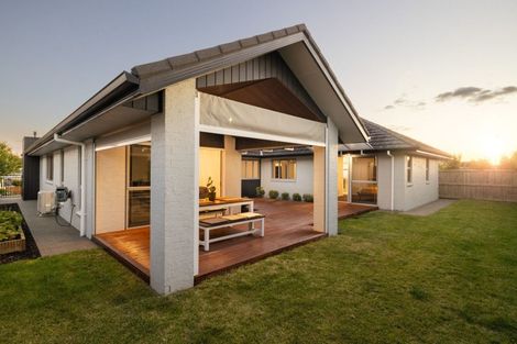 Photo of property in 5 Kapua Crescent, Rototuna North, Hamilton, 3210