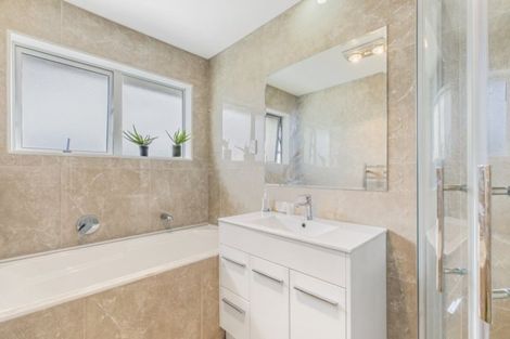 Photo of property in 89 Naylors Drive, Mangere, Auckland, 2022