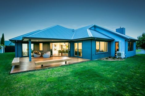 Photo of property in 16 Brancaster Place, Cambridge, 3434