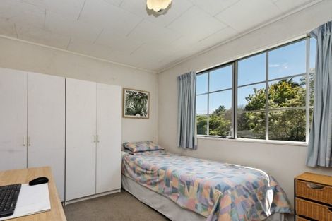 Photo of property in 1/95 Atkinson Road, Titirangi, Auckland, 0604