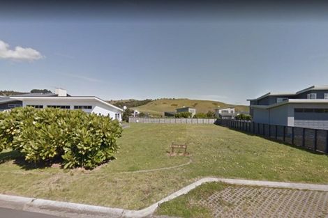 Photo of property in 20 Taumata Road, Omaha, 0986