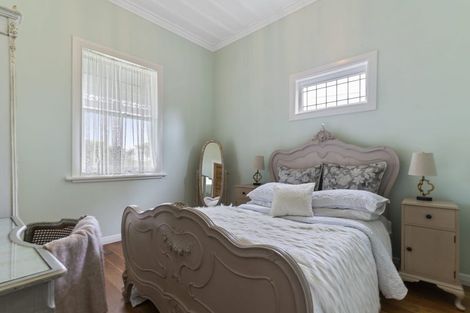 Photo of property in 25 Huka Road, Birkenhead, Auckland, 0626