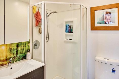 Photo of property in 17 Voyager Way, Whitby, Porirua, 5024