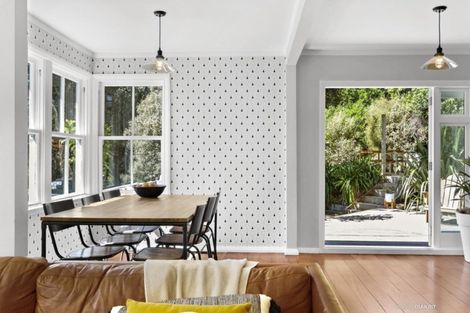 Photo of property in 96 Sidlaw Street, Strathmore Park, Wellington, 6022