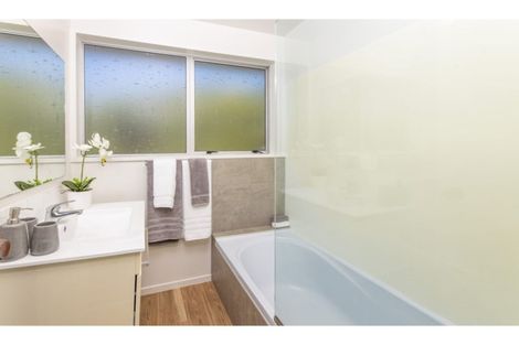 Photo of property in 24 Meon Street, Aranui, Christchurch, 8061