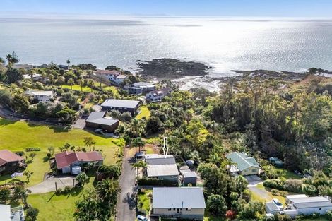Photo of property in 54 Powells Road, Cable Bay, 0420