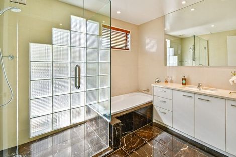 Photo of property in 37 Clyside Avenue, Half Moon Bay, Auckland, 2012