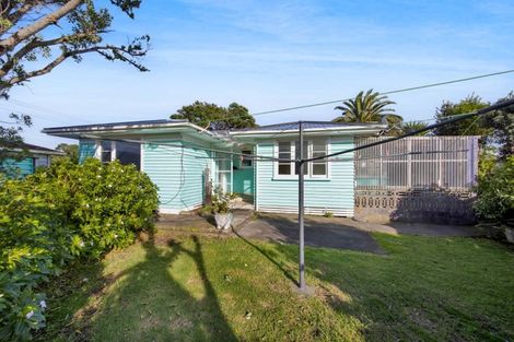 Photo of property in 30 Paritutu Road, Spotswood, New Plymouth, 4310