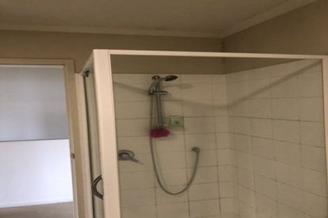 Photo of property in 3 Barnea Circle, Glen Eden, Auckland, 0602