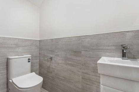 Photo of property in 17 Millcroft Lane, Ranui, Auckland, 0612