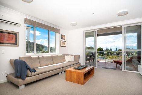 Photo of property in 84 Rewa Rewa Lane, Orewa, 0931