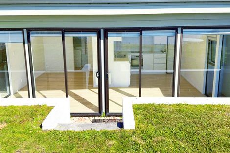 Photo of property in 6 Cliff Road, Torbay, Auckland, 0630