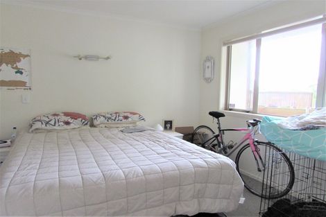 Photo of property in 2 Downing Street, Crofton Downs, Wellington, 6035