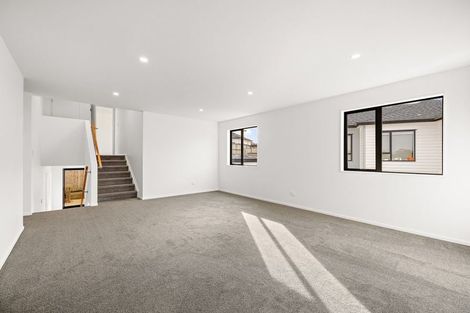 Photo of property in 2 Mara Waina Place, Swanson, Auckland, 0614