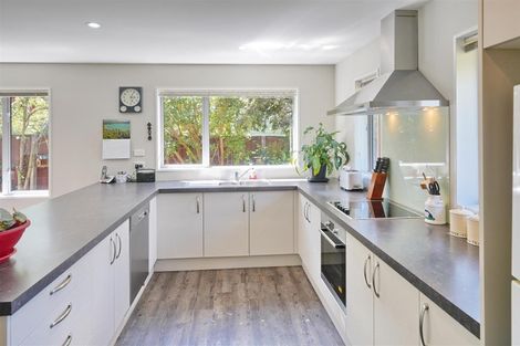 Photo of property in 8a Roscoe Street, Saint Martins, Christchurch, 8022