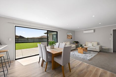 Photo of property in 6 Sylvester Crescent, Flagstaff, Hamilton, 3210