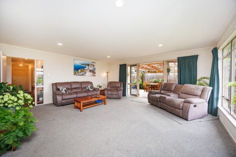 Photo of property in 27 Leander Place, Milson, Palmerston North, 4414