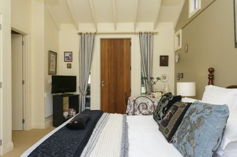 Photo of property in 11 Glen Mohr, Acacia Bay, Taupo, 3385