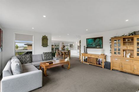 Photo of property in 112 John Burke Drive, Aotea, Porirua, 5024