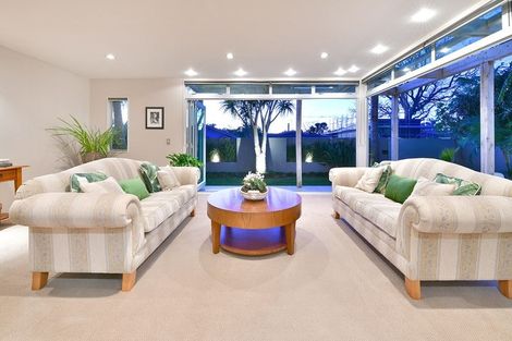 Photo of property in 58 The Circle, Manly, Whangaparaoa, 0930