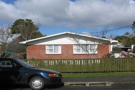 Photo of property in 12 Graham Street, One Tree Point, 0118