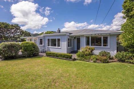 Photo of property in 138 Arawhata Road, Paraparaumu, 5032