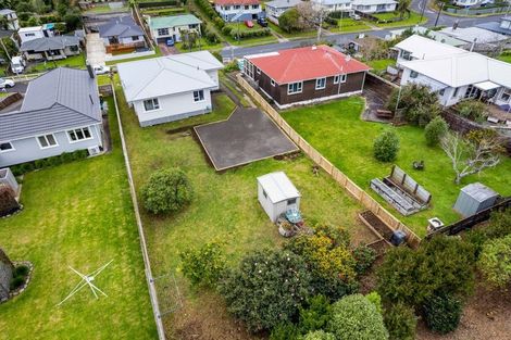 Photo of property in 62 Awanui Street, Merrilands, New Plymouth, 4312