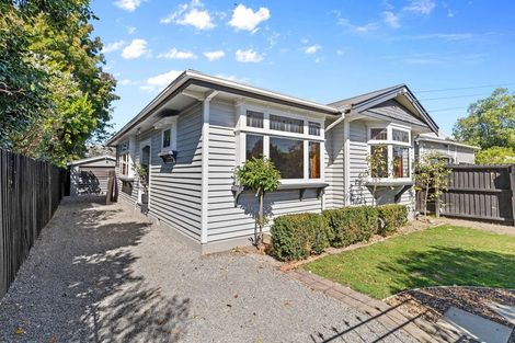 Photo of property in 130 Somerfield Street, Somerfield, Christchurch, 8024