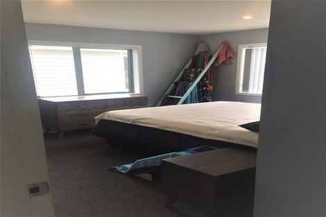 Photo of property in 4 Glide Lane, Whitby, Porirua, 5024