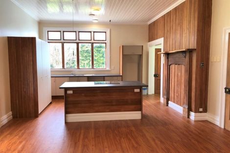 Photo of property in 10 Clifford Street, Clinton, 9534