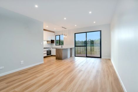Photo of property in 12 Kiokio Place, Swanson, Auckland, 0614