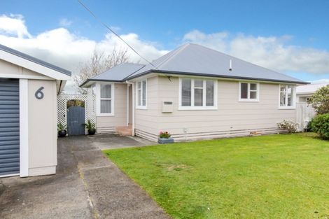 Photo of property in 6 Blackmore Street, Lynmouth, New Plymouth, 4310