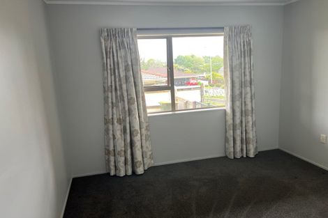 Photo of property in 2/40 Gills Avenue, Papakura, 2110