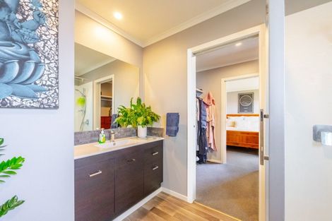 Photo of property in 13 Bell Street, Otane, 4202