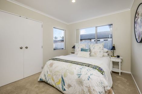 Photo of property in 9 Puketi Lane, Waiuku, 2123