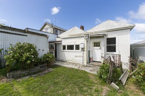 Photo of property in 62 Herald Street, Berhampore, Wellington, 6023