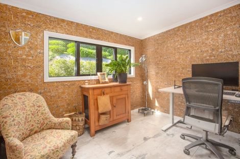 Photo of property in 204 Huia Street, Waikanae, 5391