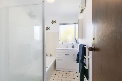 Photo of property in 14 Kaitangata Crescent, Kelson, Lower Hutt, 5010