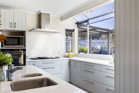 Photo of property in 3 Te Hepera Street, Waipahihi, Taupo, 3330