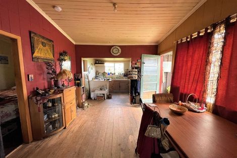 Photo of property in 1262 Kaka Point Road, Kaka Point, 9271