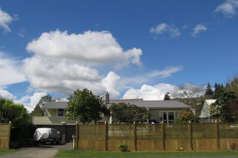 Photo of property in 5a Moana Terrace, Lynmore, Rotorua, 3010