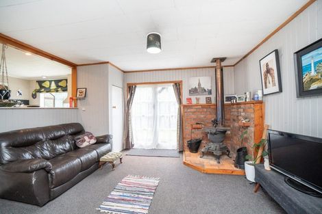 Photo of property in 9 Huia Street, Pahiatua, 4910