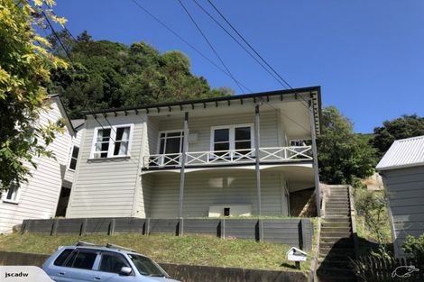 Photo of property in 34 Holloway Road, Aro Valley, Wellington, 6021