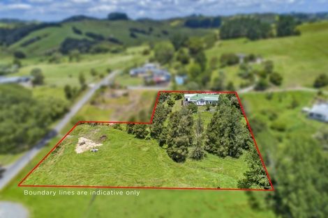 Photo of property in 8 Wood Street, Waiotira, 0193