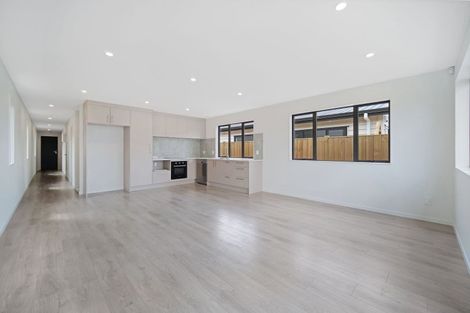 Photo of property in 5 Tributary Parade, Karaka, Papakura, 2113