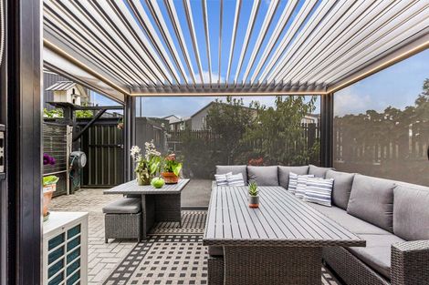 Photo of property in 16 Kauri Amber Road, Westgate, Auckland, 0614